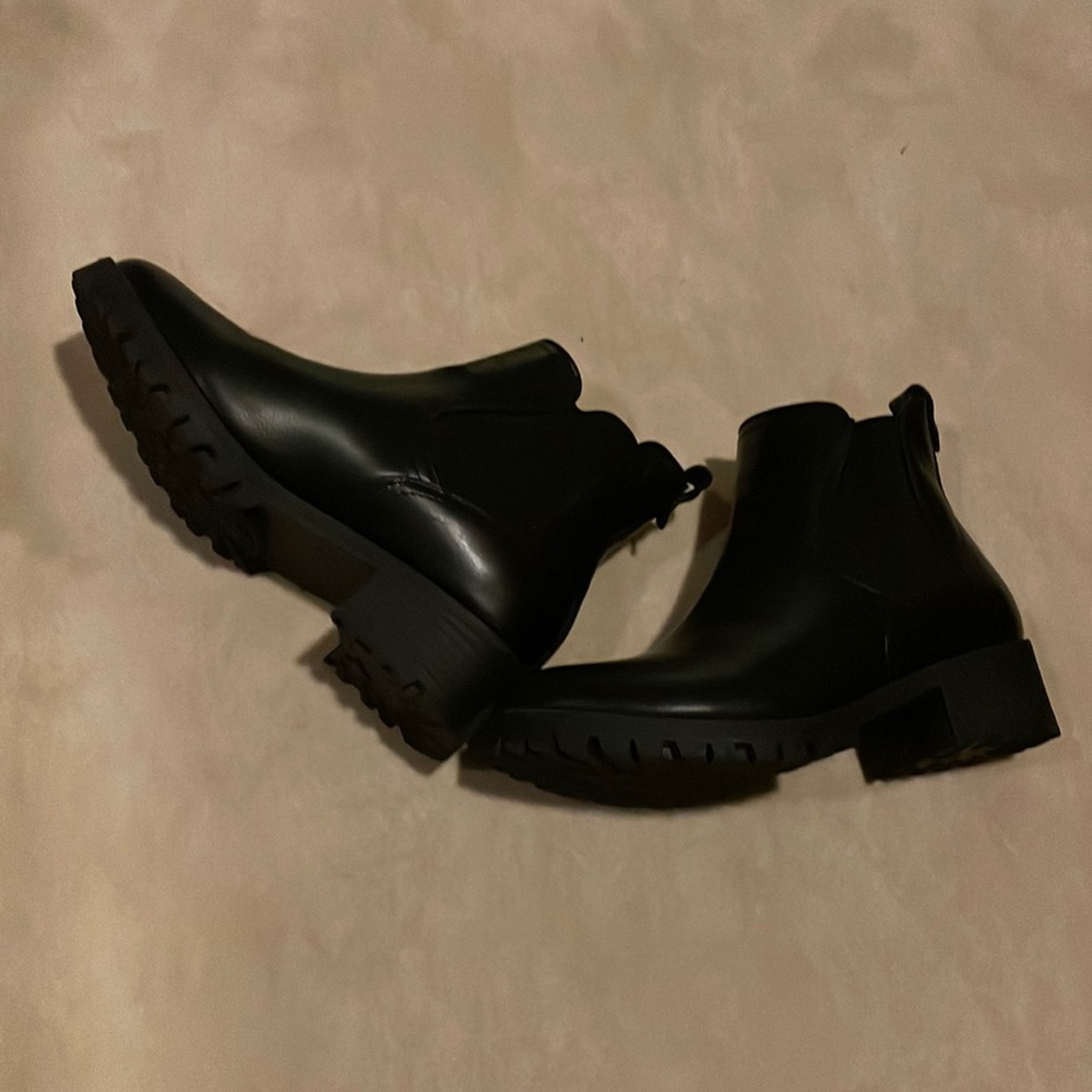 Mari A Black Lug Sole Boots in size 10